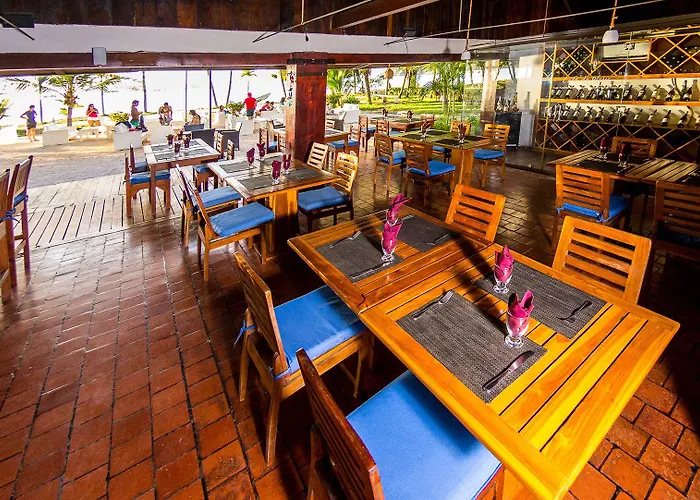 Café De Playa Front Coco