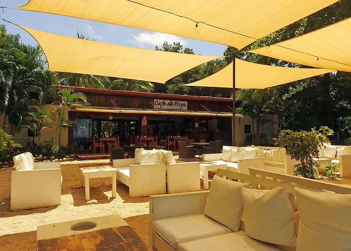 Café De Playa Front