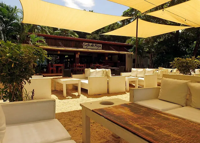 Café De Playa Front