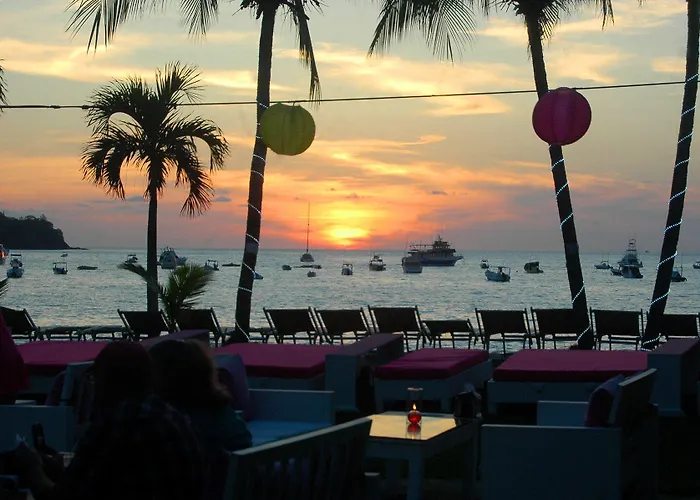 Café De Playa Front