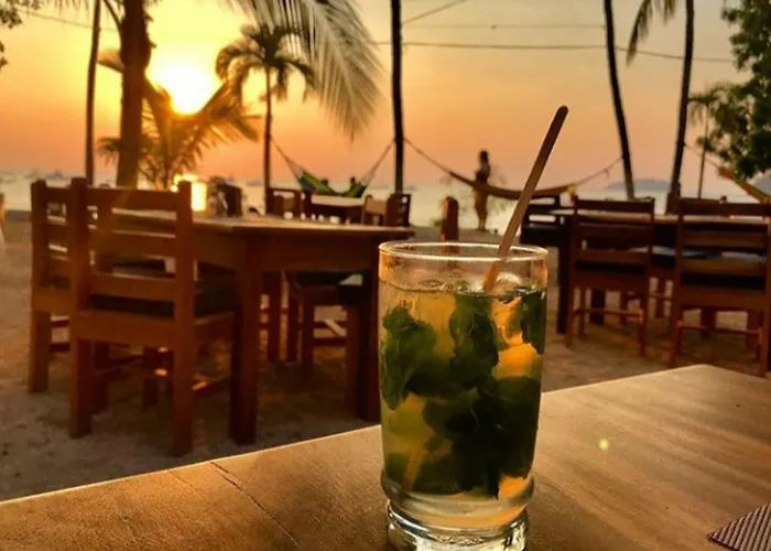 Hotel Café De Playa Front