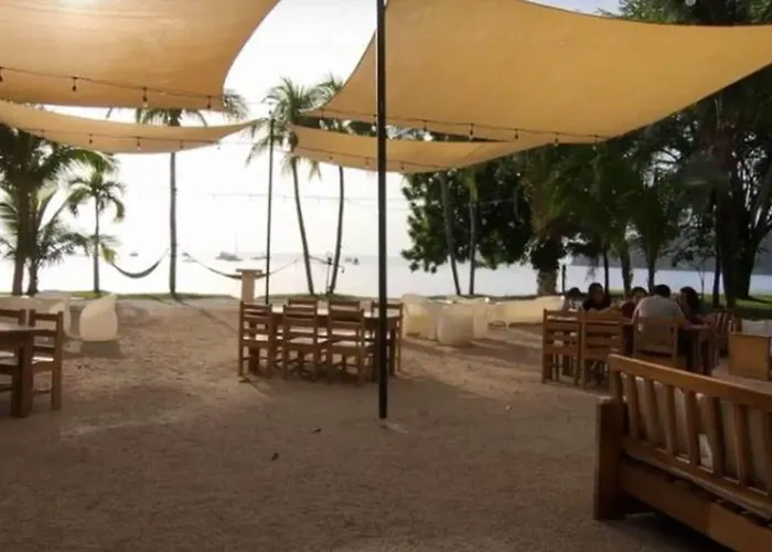 Hotel Café De Playa Front Coco